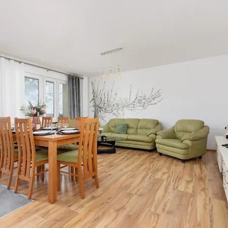 Apartment Grota Roweckiego Ruczaj Cracow By Renters *